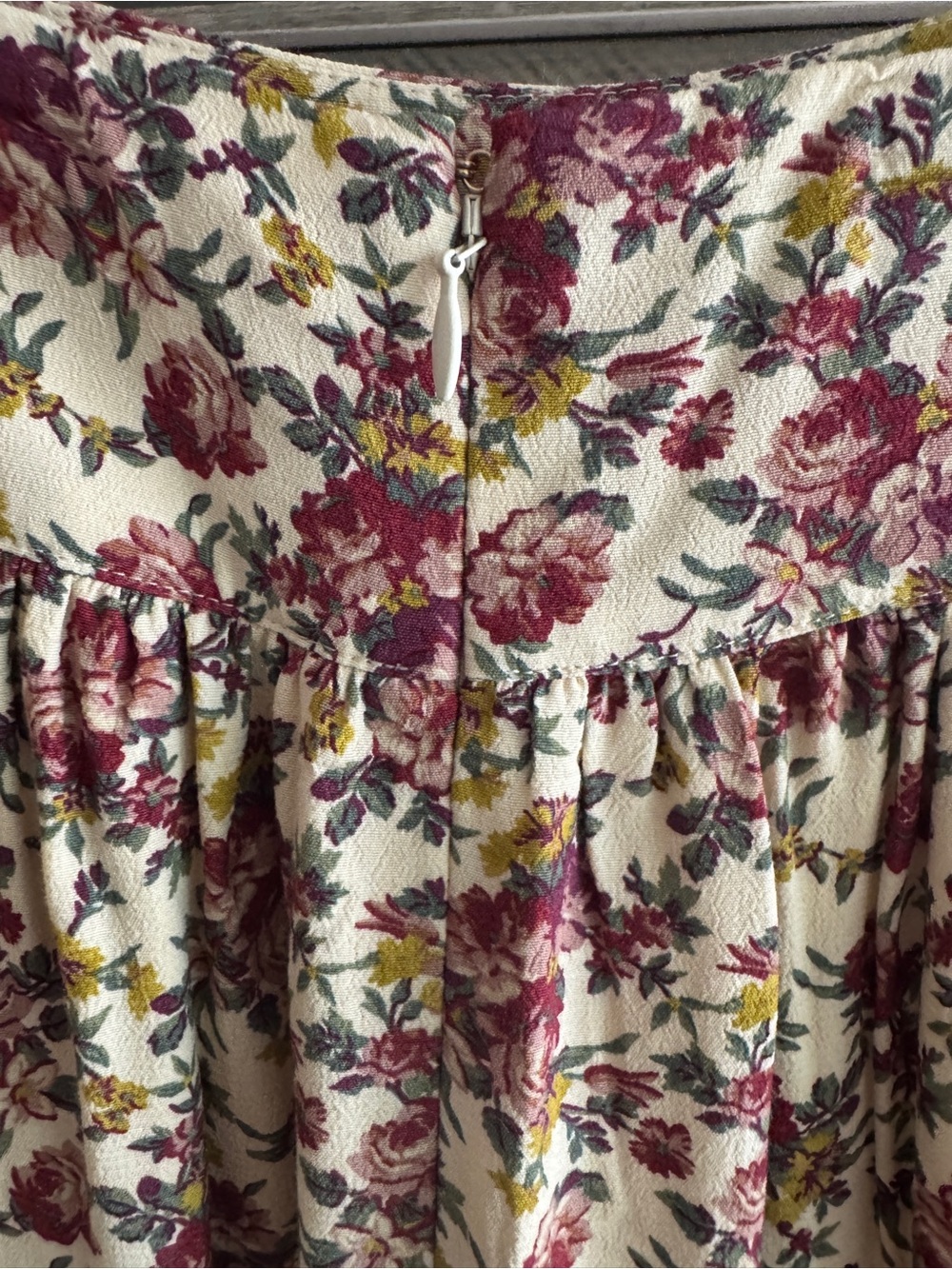 Sézane Maria Pink Floral Midi Skirt - Picture 4 of 8
